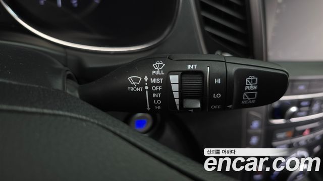 Hyundai Santafe 2016 — photo 31