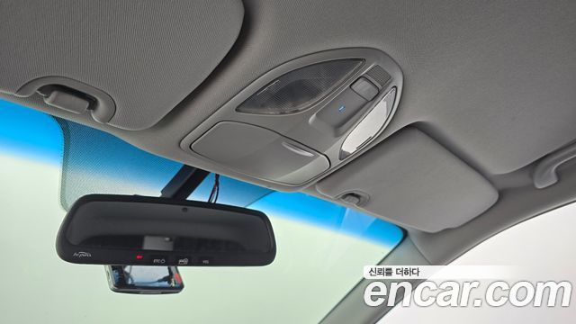 Hyundai Santafe 2016 — photo 32