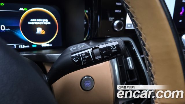 Kia Sorento 2023 — photo 16