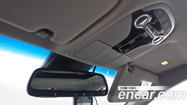 Hyundai Grandeur 2018 — photo 26