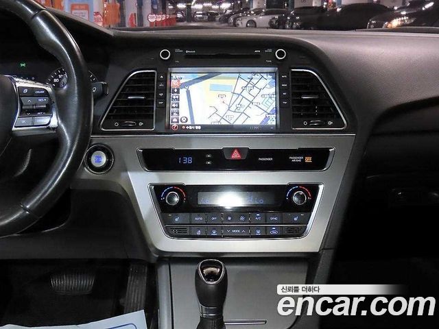 Hyundai Sonata 2016 — photo 11