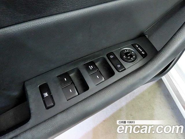 Hyundai Sonata 2016 — photo 13