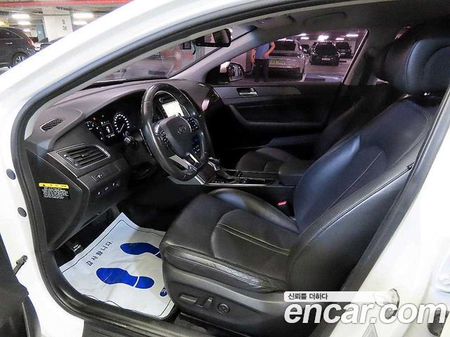 Hyundai Sonata 2016 — photo 19