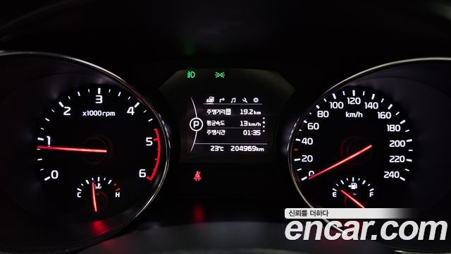 Kia Canival 2018 — photo 8