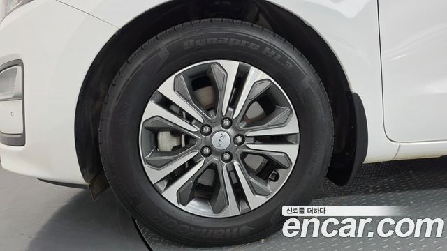 Kia Canival 2020 — photo 5