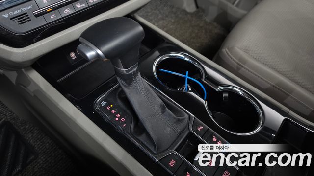 Kia Canival 2020 — photo 12