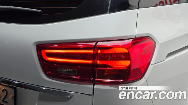 Kia Canival 2020 — photo 9