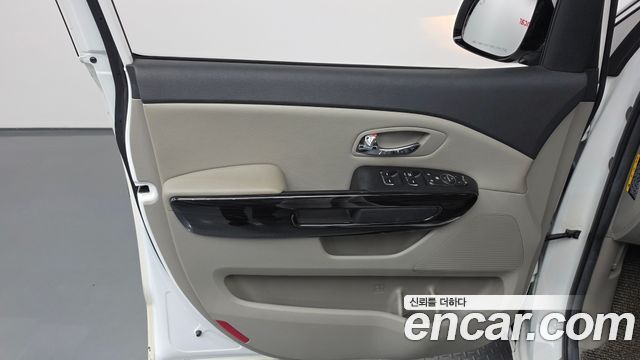 Kia Canival 2020 — photo 14