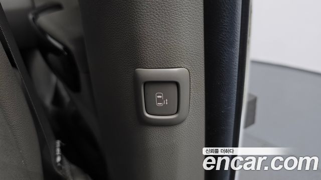 Kia Canival 2020 — photo 31