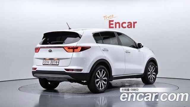 Kia Sportage 2018 — photo 2