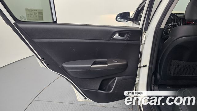 Kia Sportage 2018 — photo 15