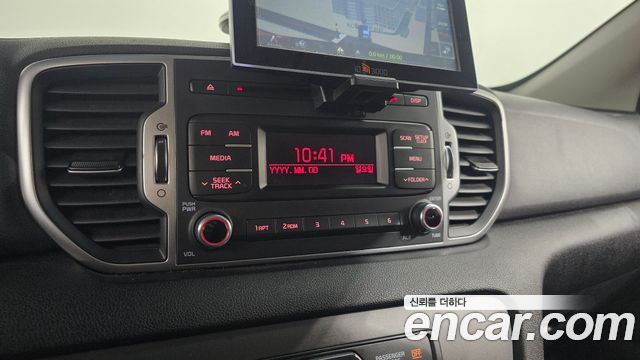 Kia Sportage 2018 — photo 30