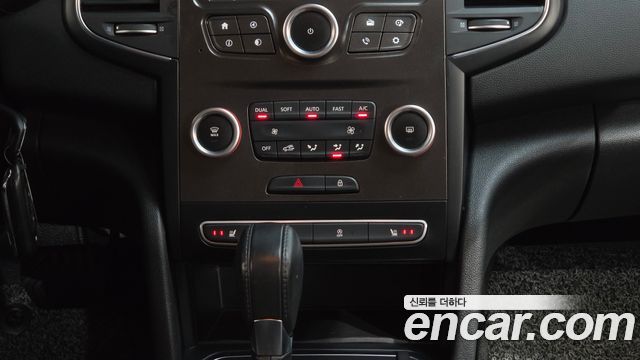Renault Korea SM6 2019 — photo 21