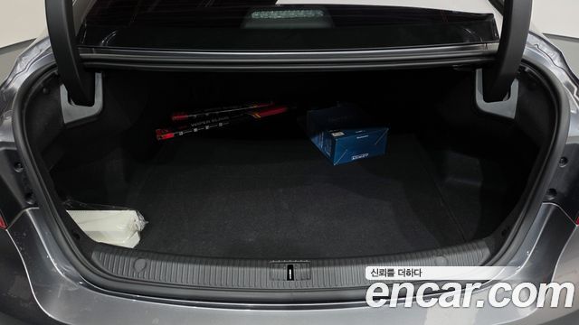 Renault Korea SM6 2019 — photo 26