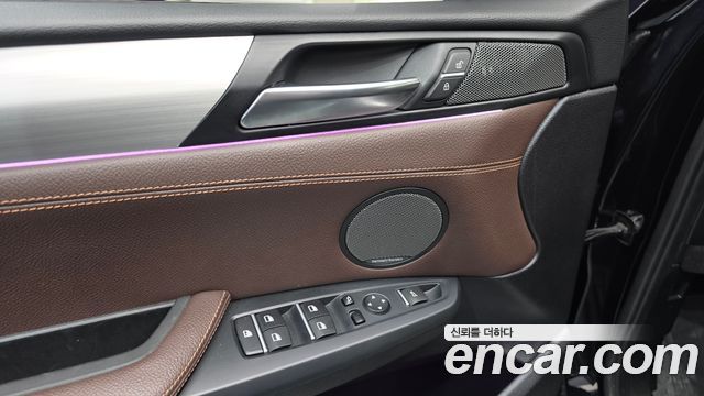BMW X4 2016 — photo 28