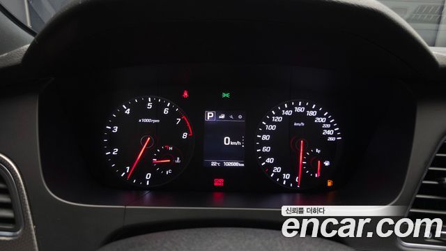 Hyundai Sonata 2016 — photo 11