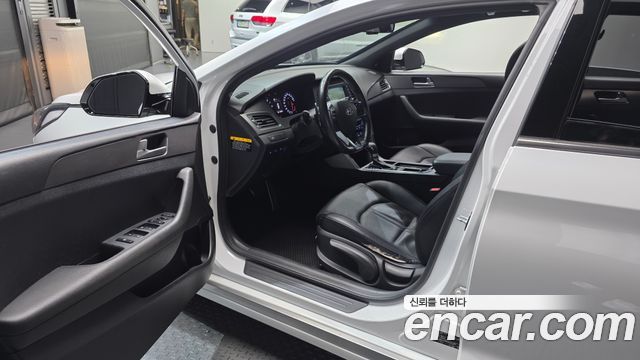 Hyundai Sonata 2016 — photo 13