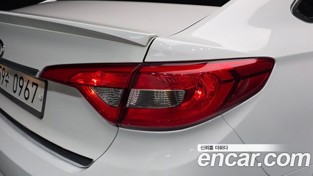 Hyundai Sonata 2016 — photo 9