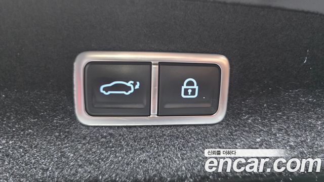 Genesis G90 2023 — photo 23