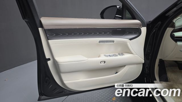 Genesis G90 2023 — photo 14