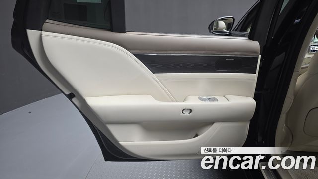 Genesis G90 2023 — photo 15