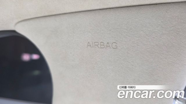 Genesis G90 2023 — photo 33