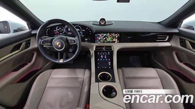 Porsche Taycan 2025 — photo 10
