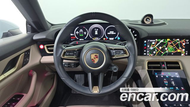Porsche Taycan 2025 — photo 19