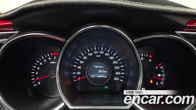 Kia K5 2014 — photo 11