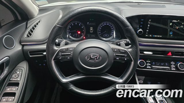 Hyundai Sonata 2023 — photo 21