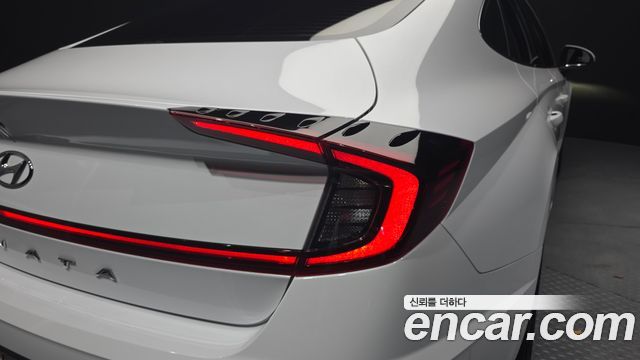 Hyundai Sonata 2023 — photo 9