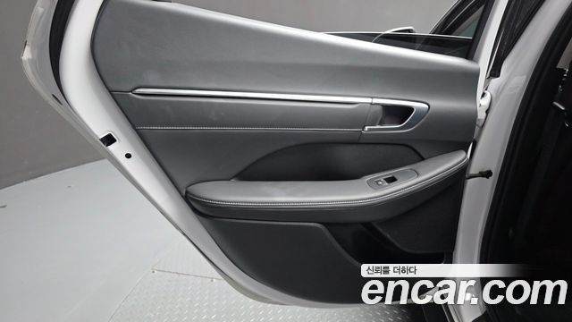 Hyundai Sonata 2023 — photo 15