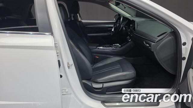 Hyundai Sonata 2023 — photo 16