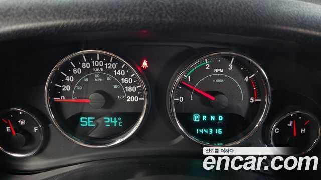 Jeep Wrangler 2013 — photo 8