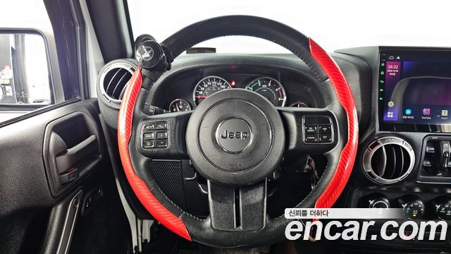 Jeep Wrangler 2013 — photo 13