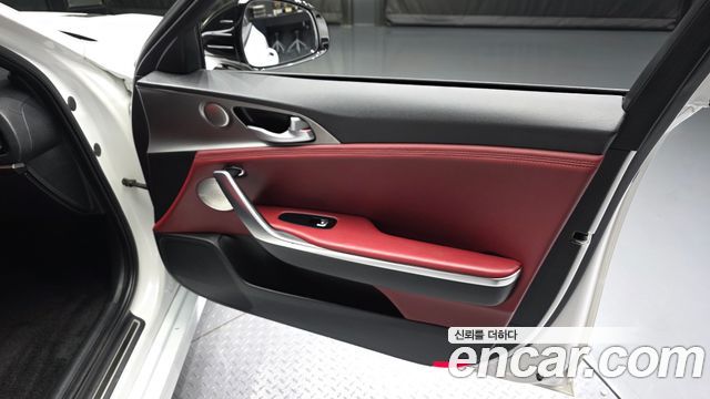 Kia Stinger 2020 — photo 14