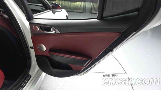 Kia Stinger 2020 — photo 15