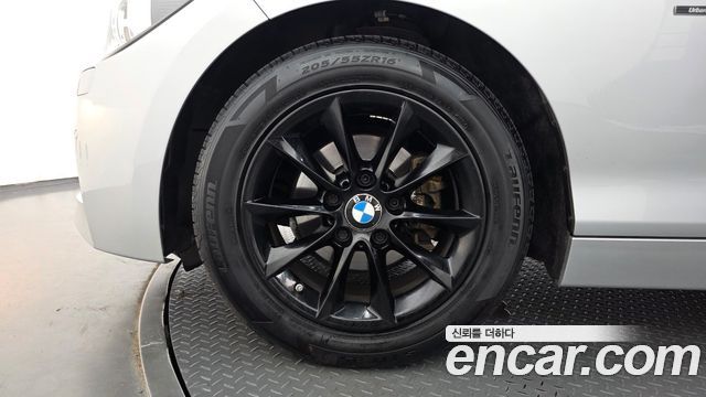 BMW 1-Series 2014 — photo 5