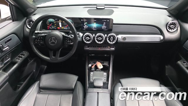 Mercedes-Benz GLB-Class 2021 — photo 7