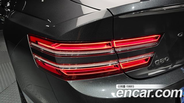 Genesis G80 2021 — photo 9