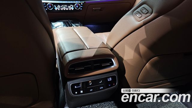 Genesis G80 2021 — photo 35