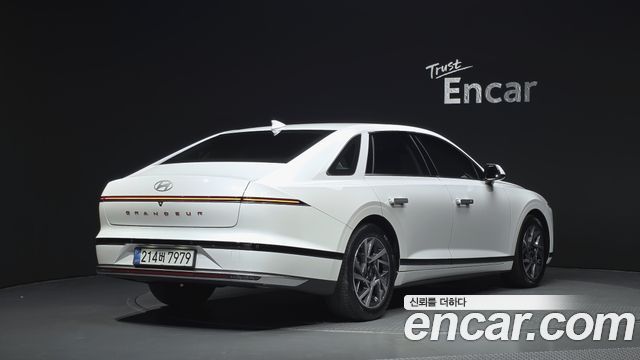 Hyundai Grandeur 2023 — photo 2