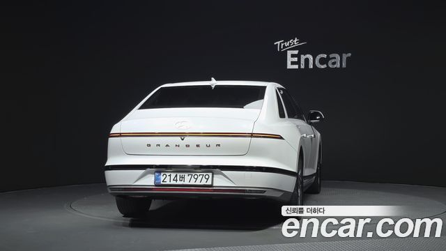 Hyundai Grandeur 2023 — photo 4