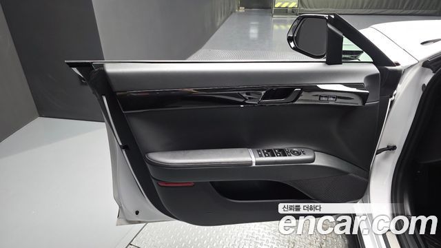 Hyundai Grandeur 2023 — photo 14