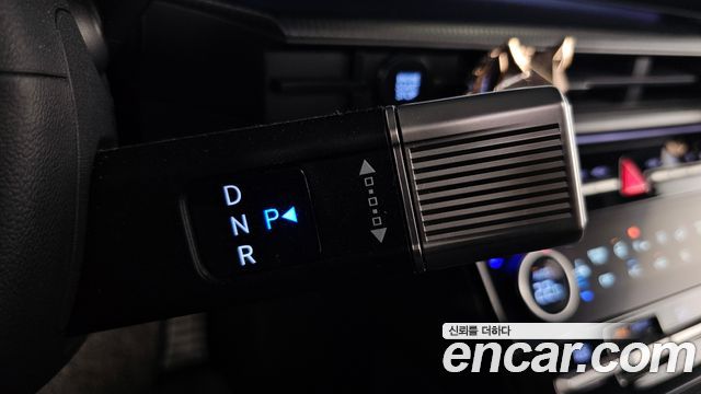 Hyundai Santafe 2024 — photo 12