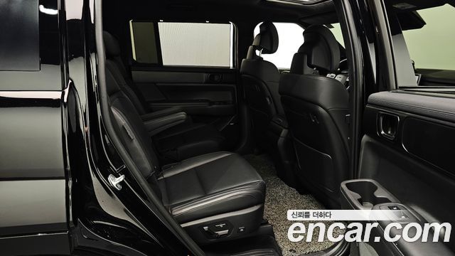 Hyundai Santafe 2024 — photo 18