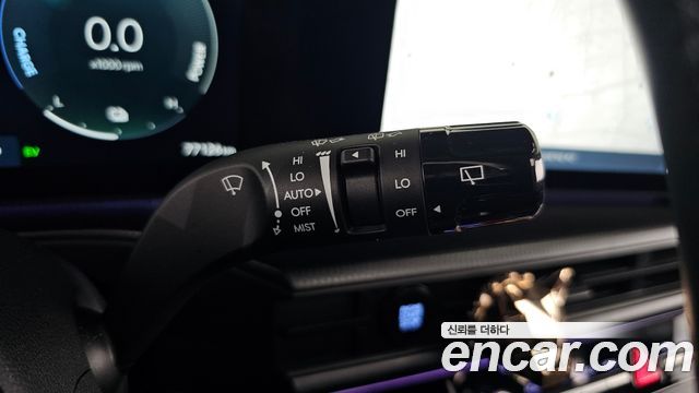 Hyundai Santafe 2024 — photo 32