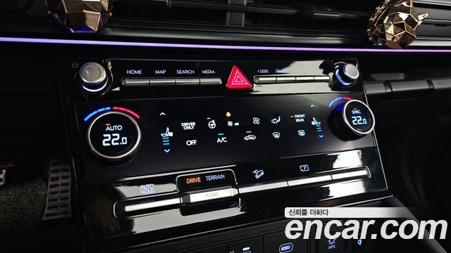 Hyundai Santafe 2024 — photo 36
