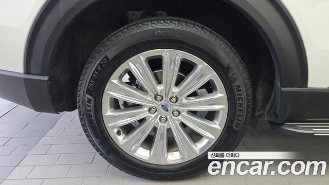 Ford Explorer 2022 — photo 5