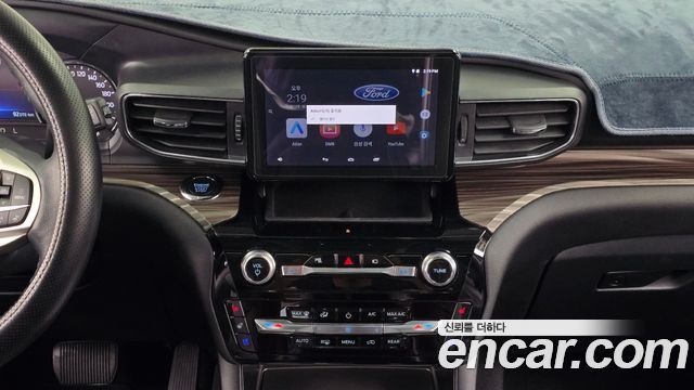 Ford Explorer 2022 — photo 18